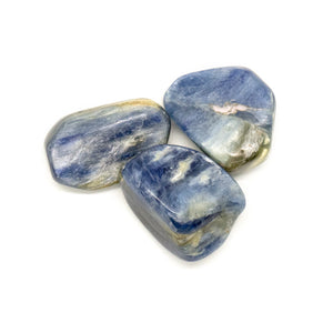 Chakra Crystal for Protection Blue Kyanite Meaning
